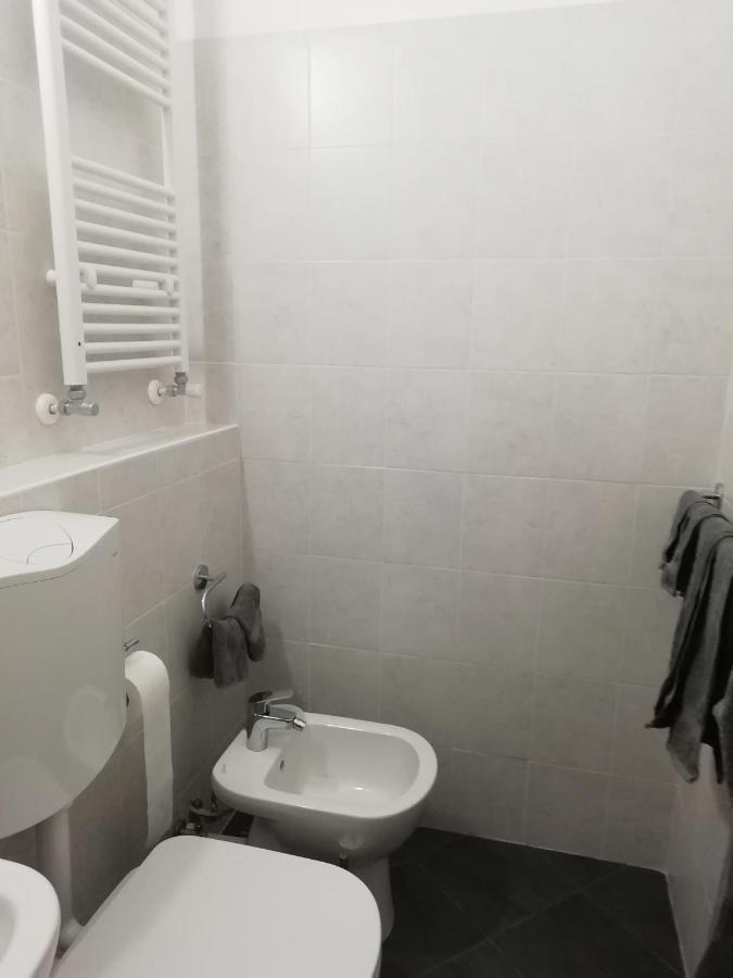 L'Angelo Apartment Omegna Bagian luar foto