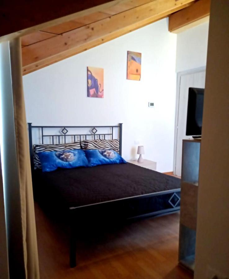 L'Angelo Apartment Omegna Bagian luar foto